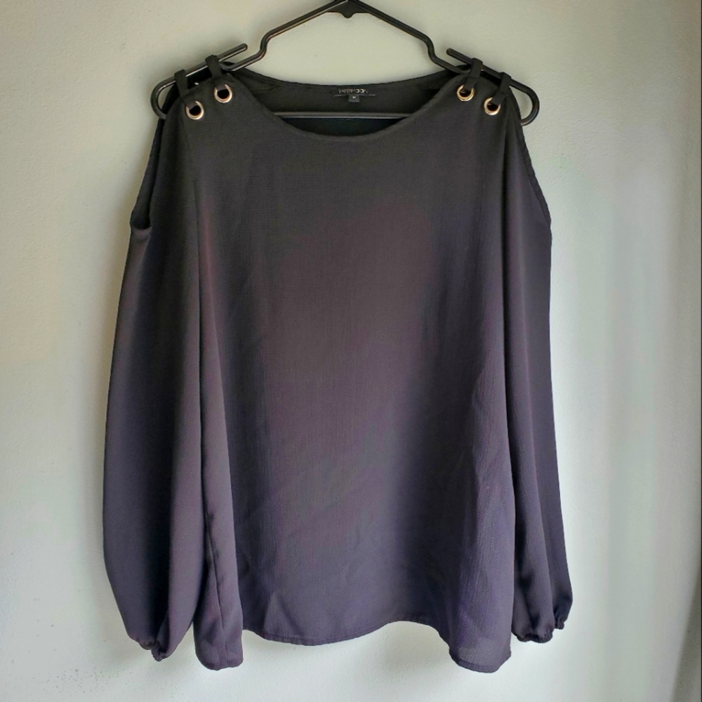 Papermoon black blouse size M
